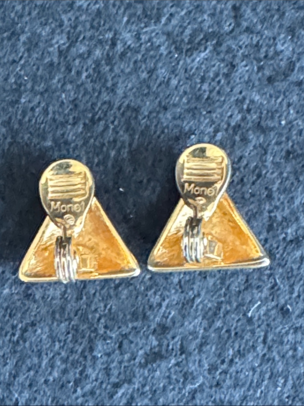 VTG Monet Black Enamel and Gold Triangle Clip-On Earrings 1980s Art Deco Revival - Picture 3 of 5